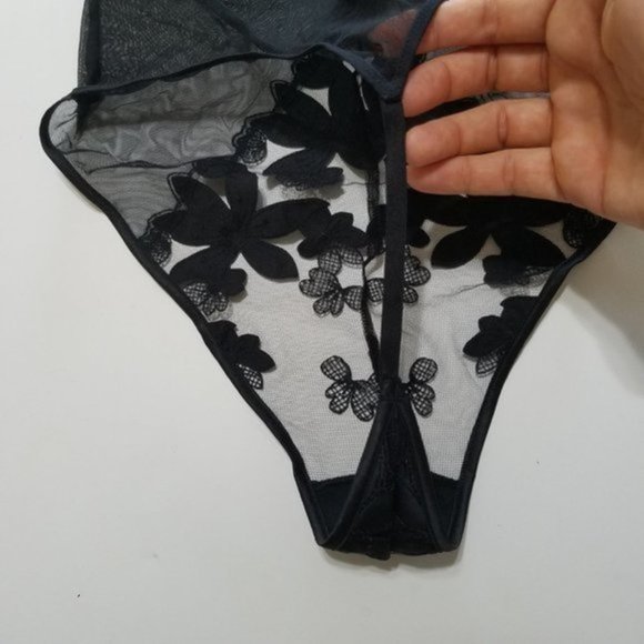 NWT Victoria's Secret Bodysuit One Piece Lingerie Black  Floral Lace M - Picture 8 of 10